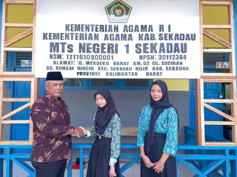 Prestasi Dua Siswi Lolos OMI Tingkat Provinsi